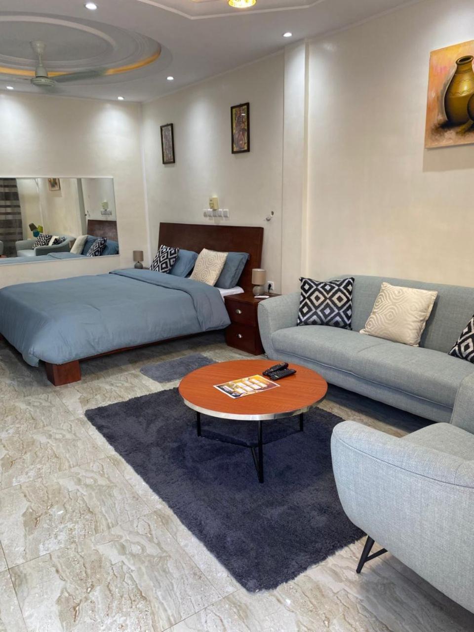 Gilles Golden Palace Abomey-Calavi Ngoại thất bức ảnh