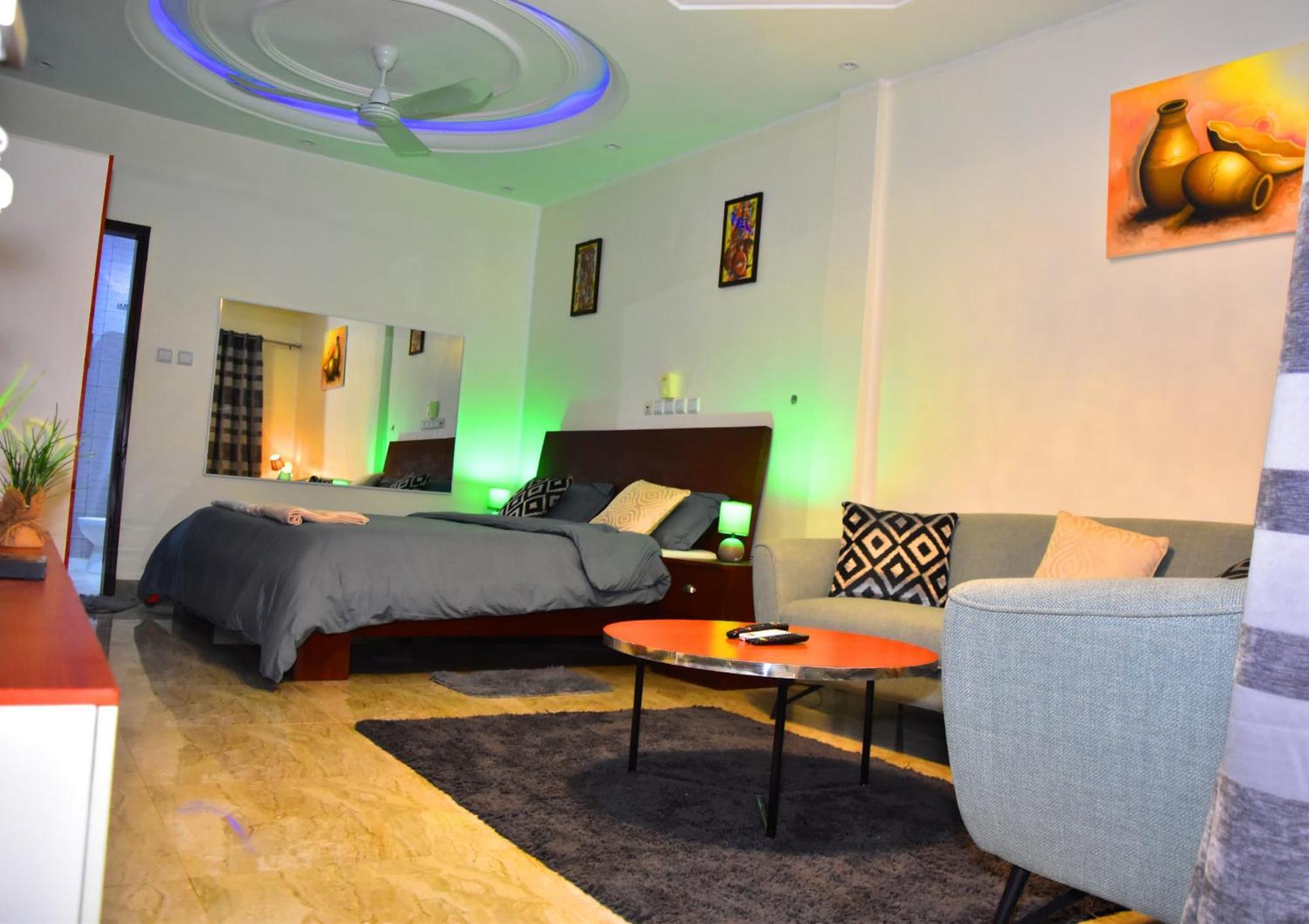 Gilles Golden Palace Abomey-Calavi Ngoại thất bức ảnh